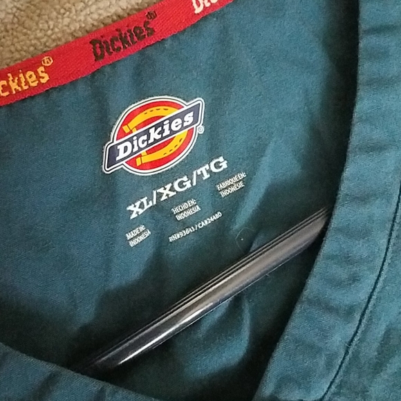 Blue dickies scrub top - Picture 2 of 3